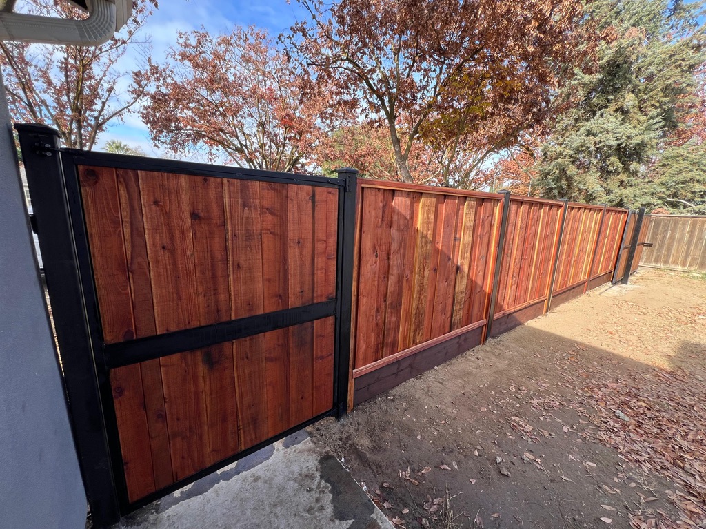 Closeup of sliding fence